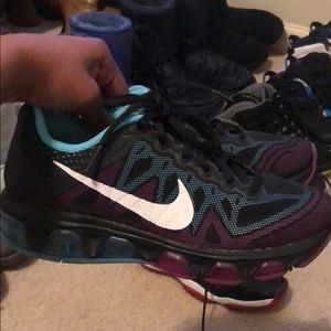 Nike AirMax FITS SIZE 7